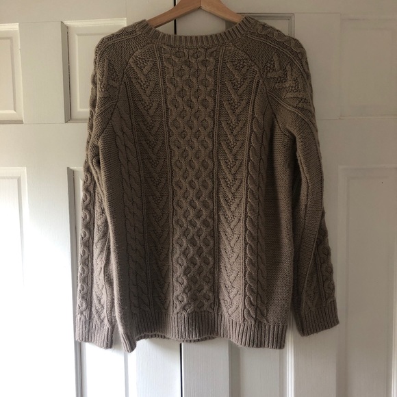 Forever 21 sweater - Picture 3 of 3